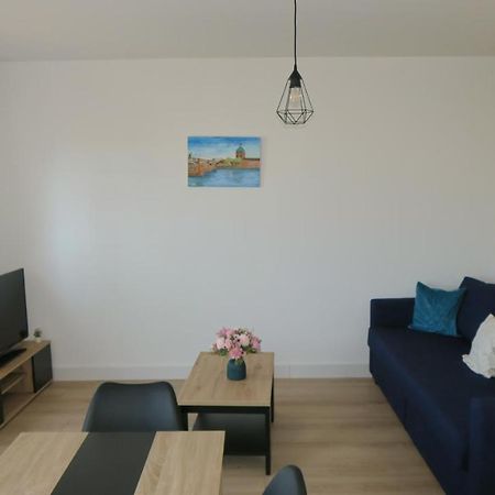 Appartement Chaleureux Et Elegant En Residence. Labastidette Exterior photo