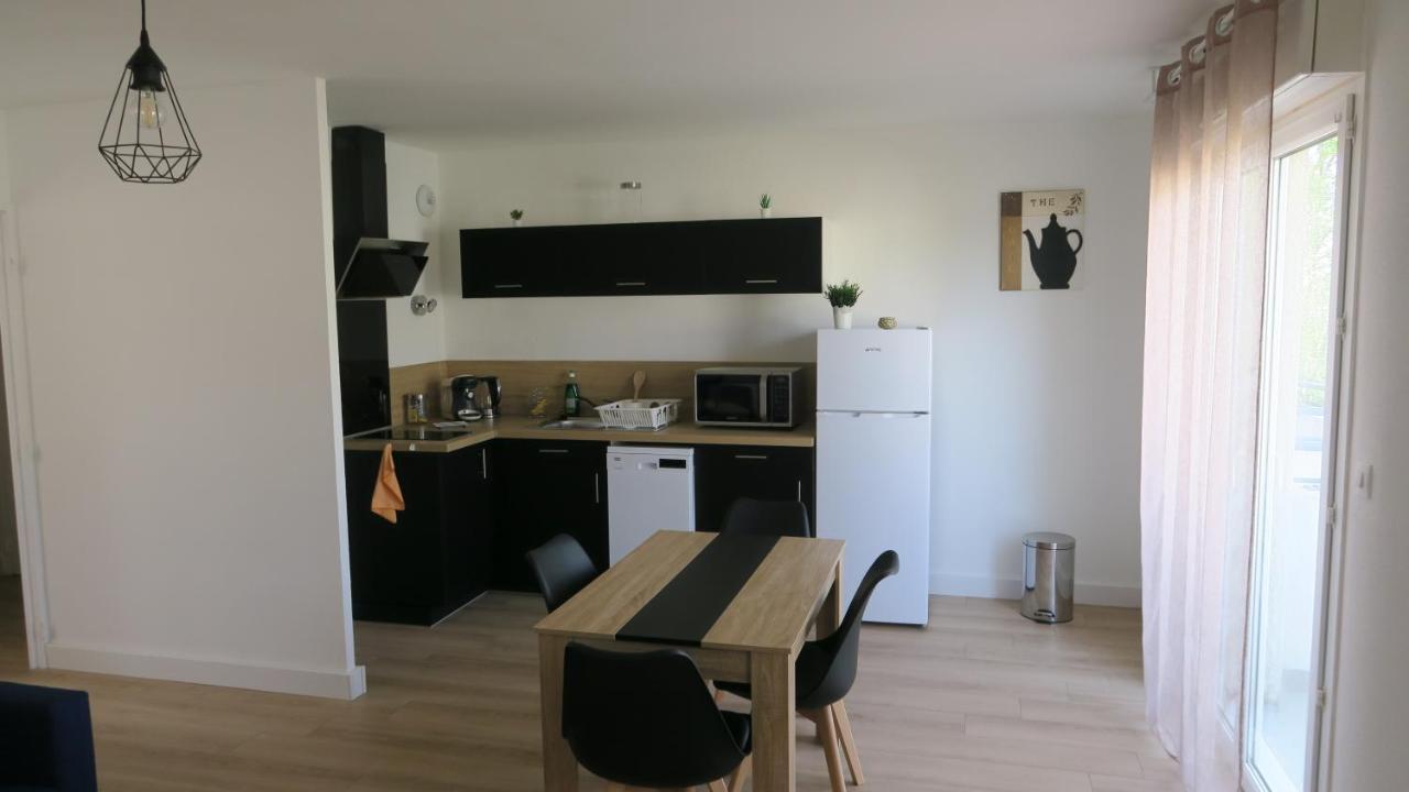 Appartement Chaleureux Et Elegant En Residence. Labastidette Exterior photo